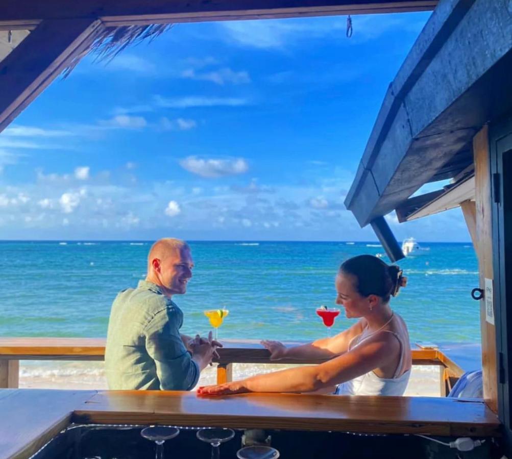 Los Corales Villas And Suites - Beach Club, Spa, Restaurants Punta Cana Buitenkant foto