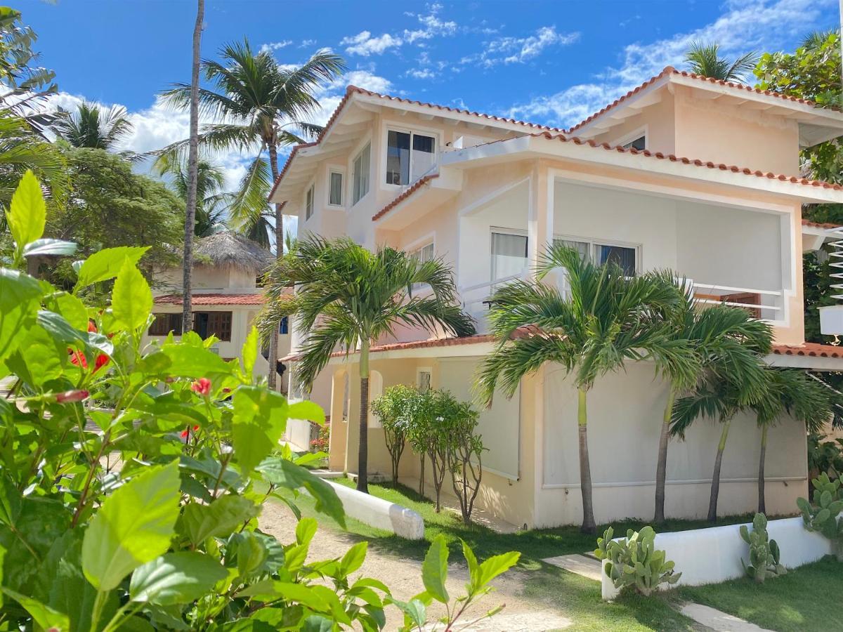 Los Corales Villas And Suites - Beach Club, Spa, Restaurants Punta Cana Buitenkant foto
