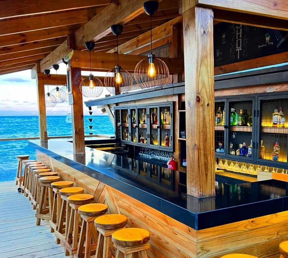 Los Corales Villas And Suites - Beach Club, Spa, Restaurants Punta Cana Buitenkant foto